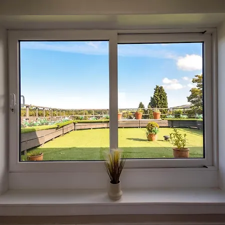 Laudervale Penthouse Loch Lomond Apartment Balloch Exterior photo