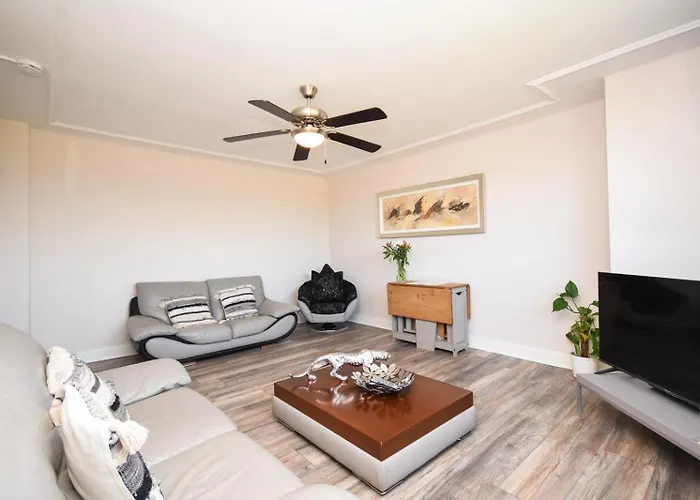 Laudervale Penthouse Loch Lomond